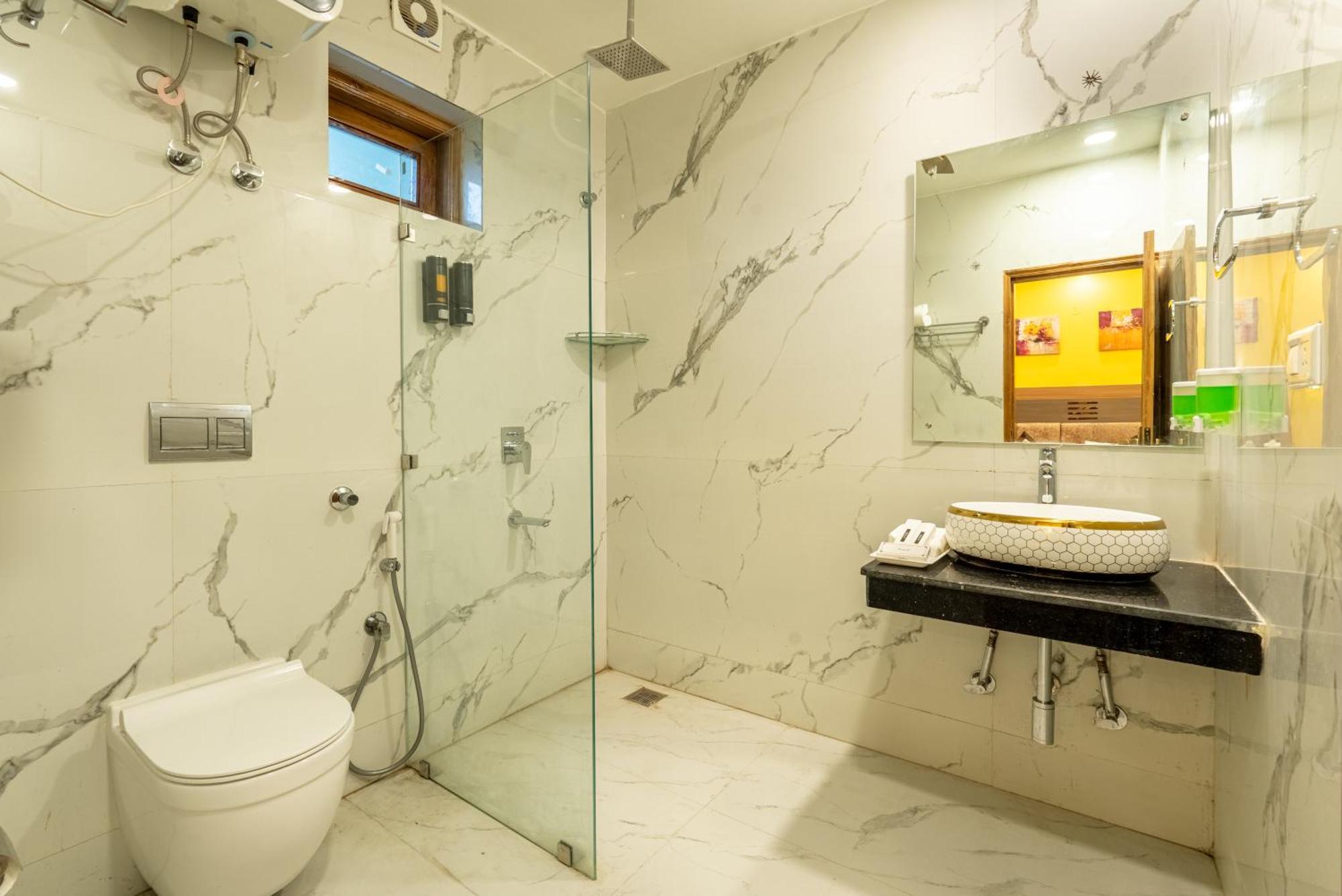 Lime Tree Hotel & One Bhk Serviced Apartment Noida - Sector 50 Metro מראה חיצוני תמונה