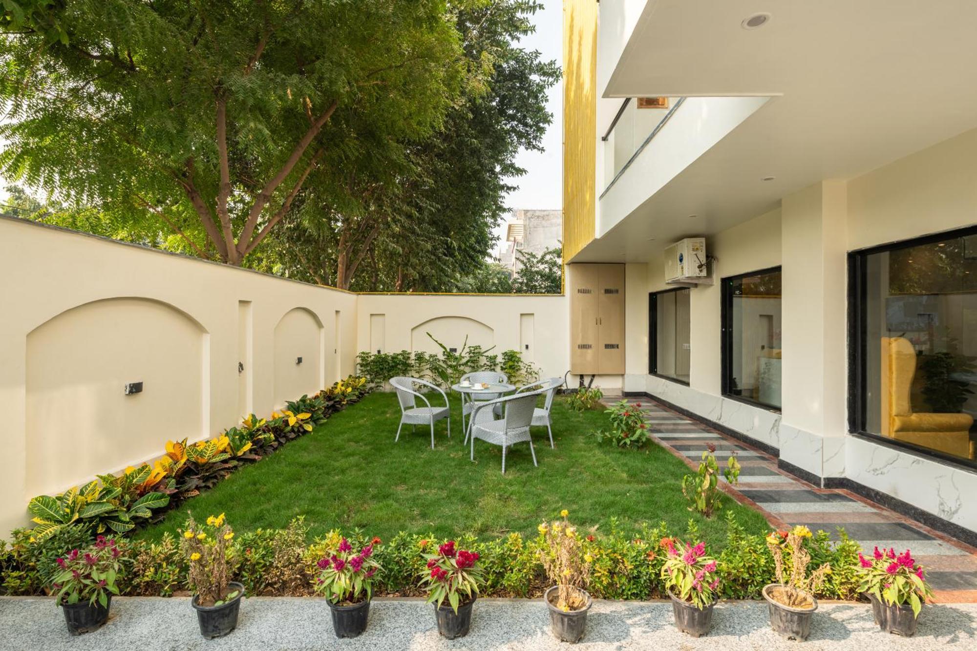 Lime Tree Hotel & One Bhk Serviced Apartment Noida - Sector 50 Metro מראה חיצוני תמונה