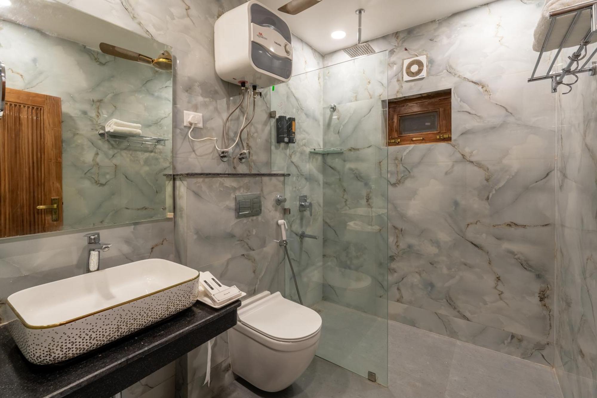 Lime Tree Hotel & One Bhk Serviced Apartment Noida - Sector 50 Metro מראה חיצוני תמונה