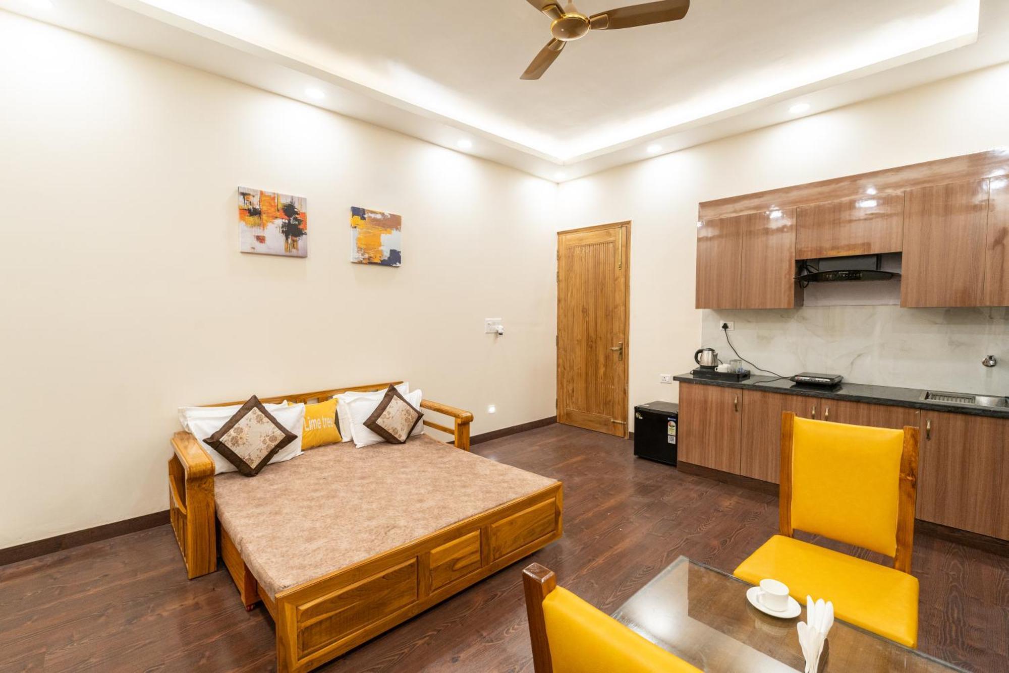 Lime Tree Hotel & One Bhk Serviced Apartment Noida - Sector 50 Metro מראה חיצוני תמונה
