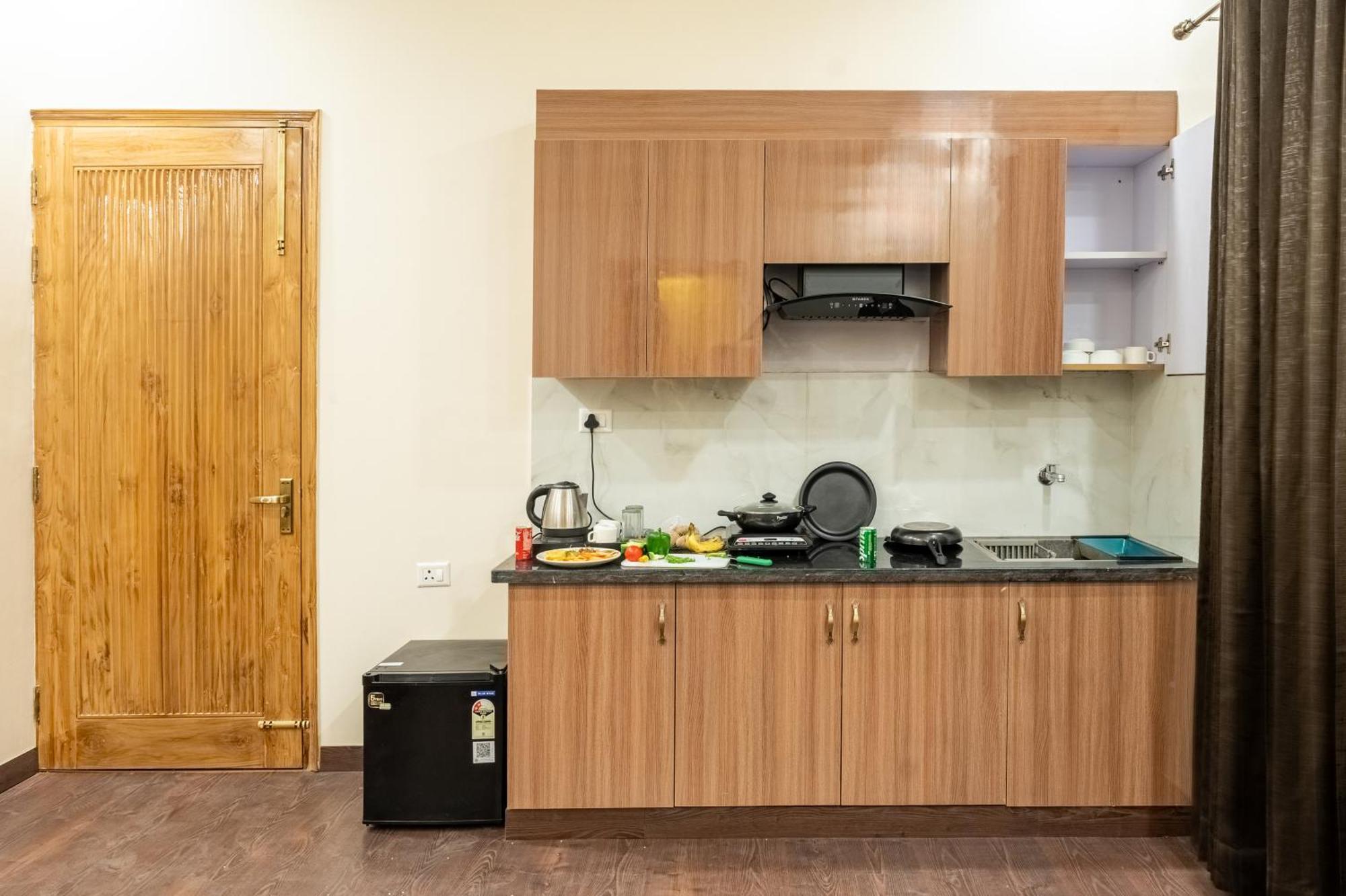 Lime Tree Hotel & One Bhk Serviced Apartment Noida - Sector 50 Metro מראה חיצוני תמונה